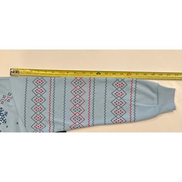 New Disney’s Stitch Christmas Light-Up Adult Sweatshirt Size Small Blue - Picture 6 of 10